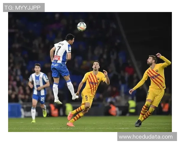 感染肺炎的足球明星们如何战胜病魔重返赛场的励志故事