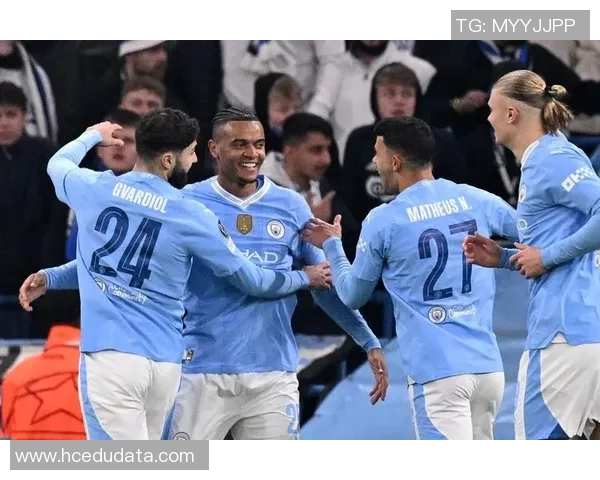 曼彻斯特城足球明星阵容全解析及球员表现亮点回顾