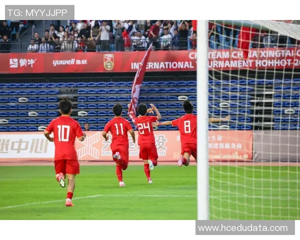 未来足球明星将如何改变比赛格局与球迷体验的全新探索 未来足球明星将如何改变比赛格局与球迷体验的全新探索